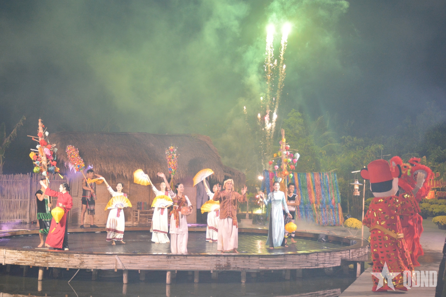 Không gian Tết xưa thu hút du khách